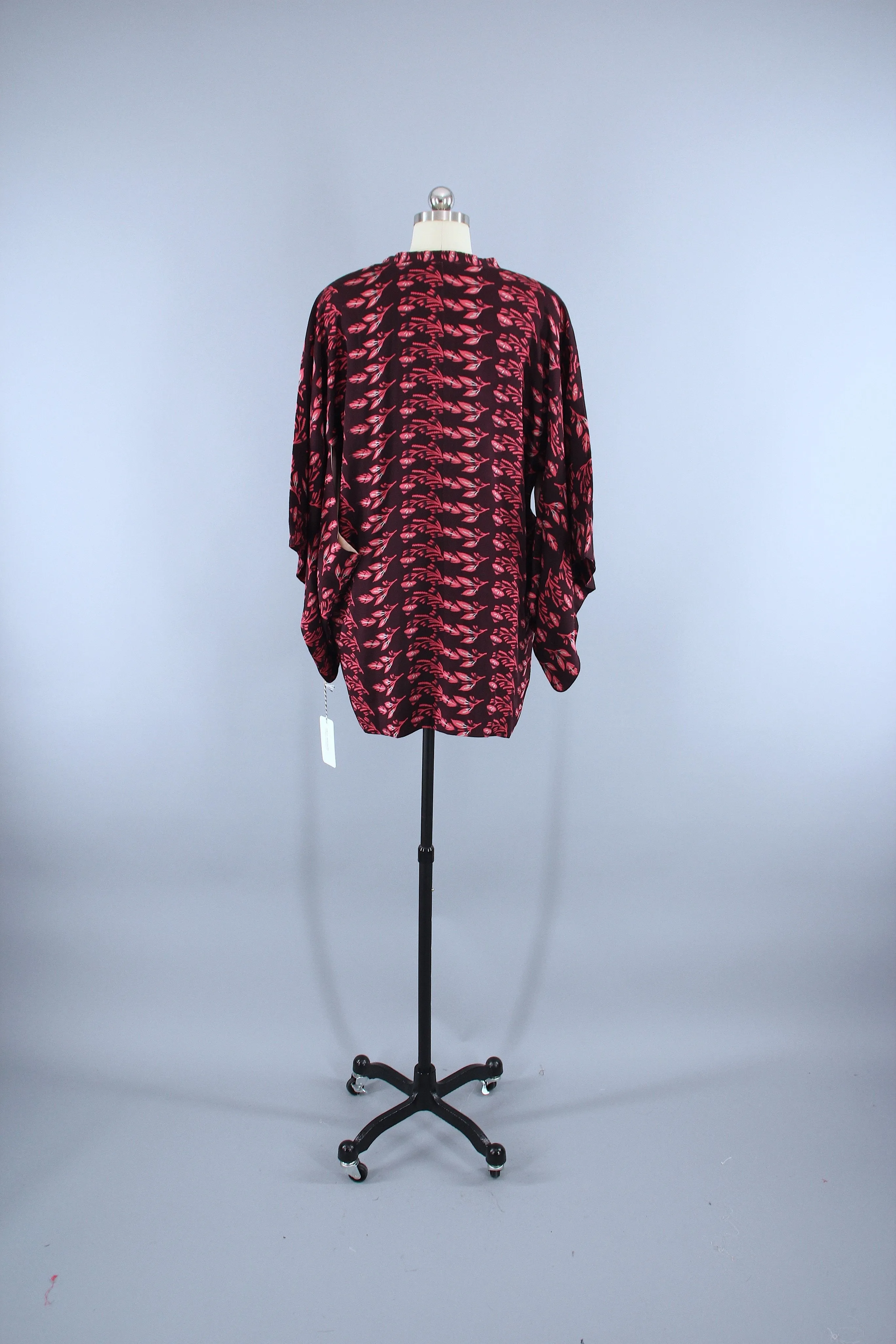 1940s Vintage Silk Kimono Jacket Coat Michiyuki / Maroon Red Novelty Print