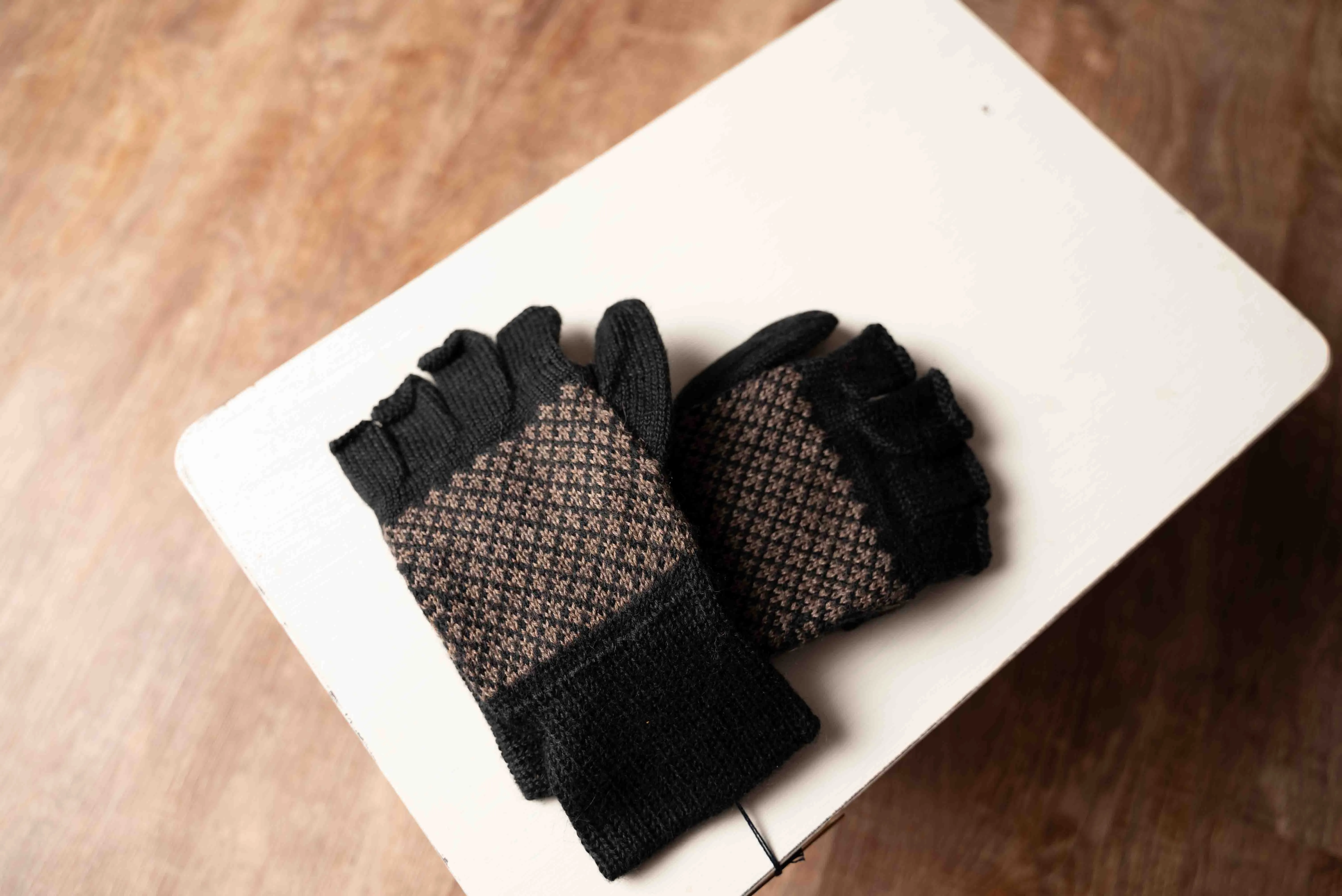 Alder Alpaca Glitten (Fingerless gloves with flap)