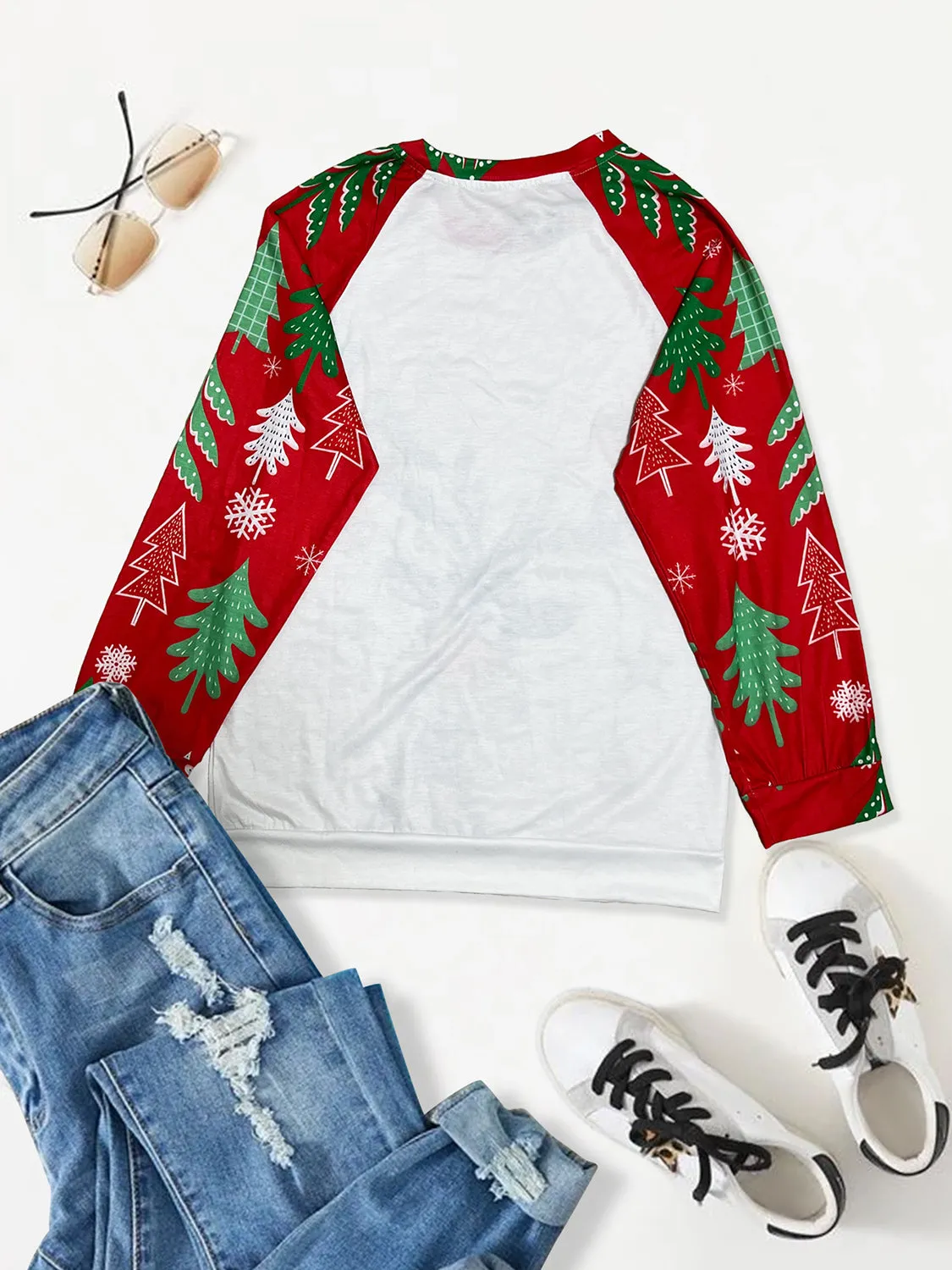 *APP EXCLUSIVE* Christmas Reindeer Raglan Pullover