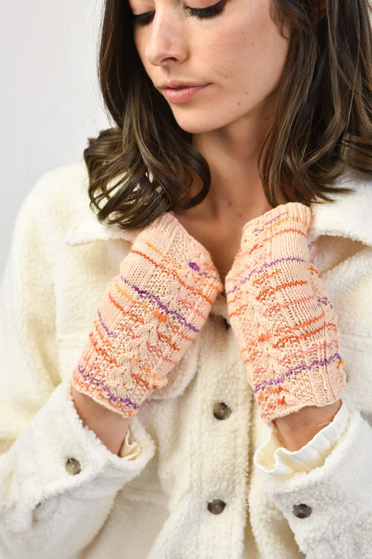 Honeysuckle Mitts