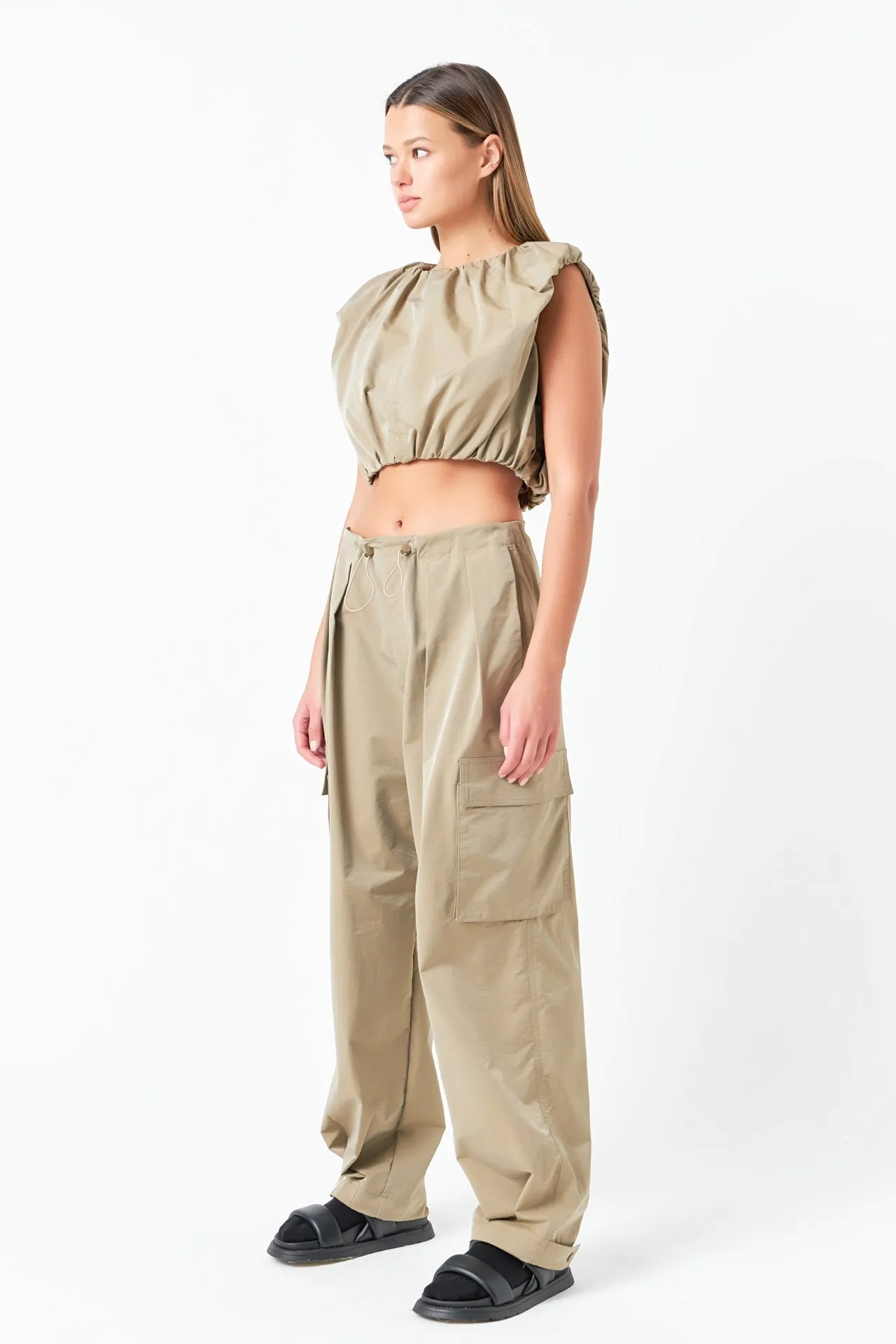 Low Waisted Pleated Cargo Pants